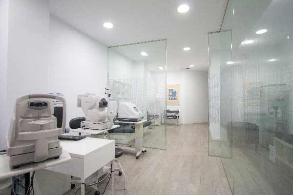 clínica oftalmológica en Valencia - cristal