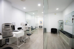 clínica de oftalmología en Valencia - maquinas