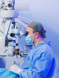 eliminar cataratas en valencia - operación